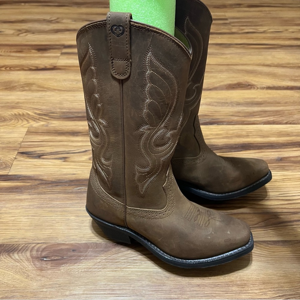 shyanne womens boots Size 7.5